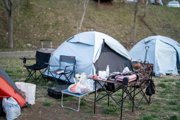 Échappée sereine en dordogne : camping abordable pour des souvenirs mémorables